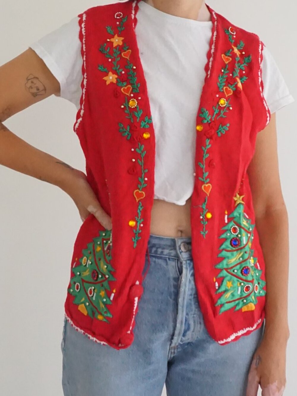 Vintage NutCracker Red Christmas Tree Floral Embroidered Holiday Cardigan M